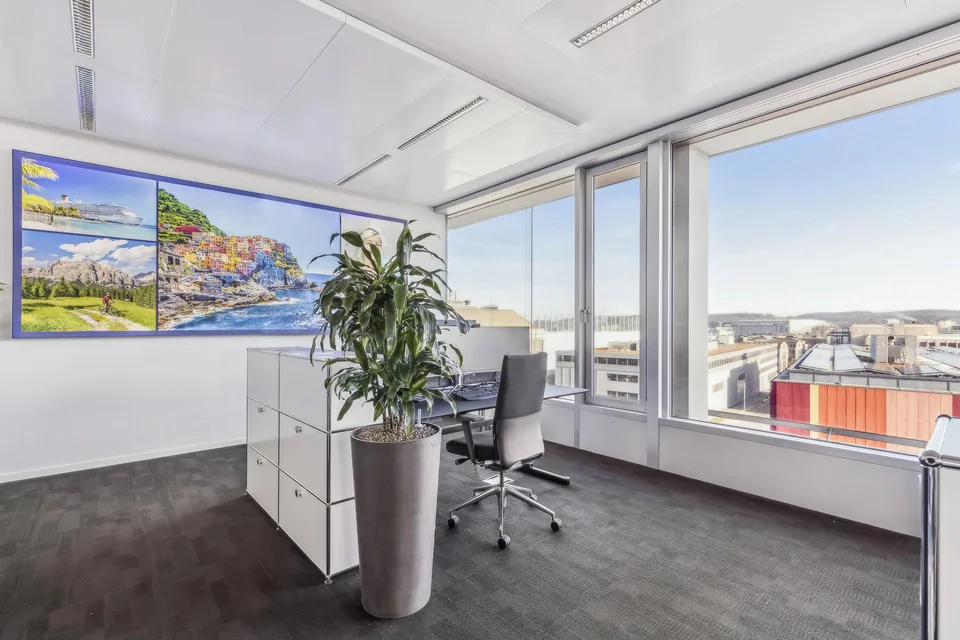 Exklusive Bürofläche mit Panoramablick über Glattbrugg