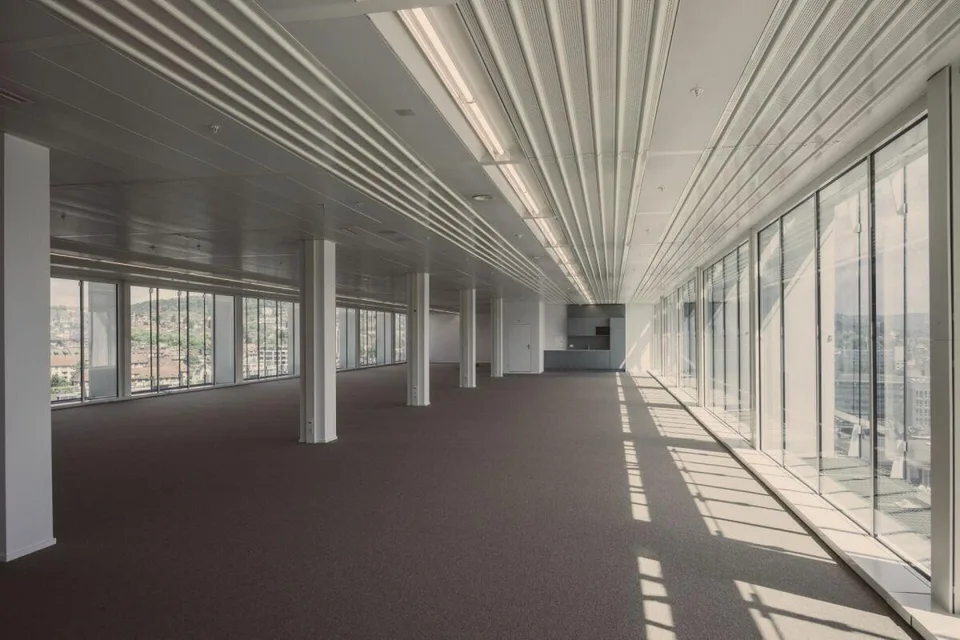 Office Tower - Büros im 12. OG im Traumsicht
