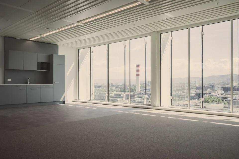 Office Tower - Büros im 12. OG im Traumsicht