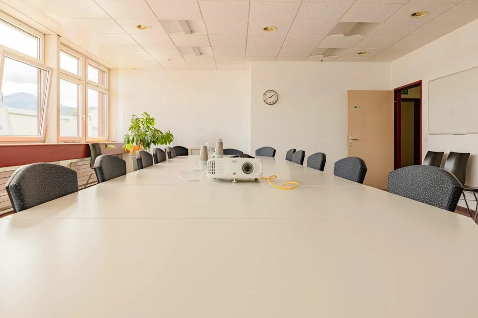 Moderne Büros ab CHF 330.00 pro Monat im Gewerbepark FRAME – Foto 7 von 10