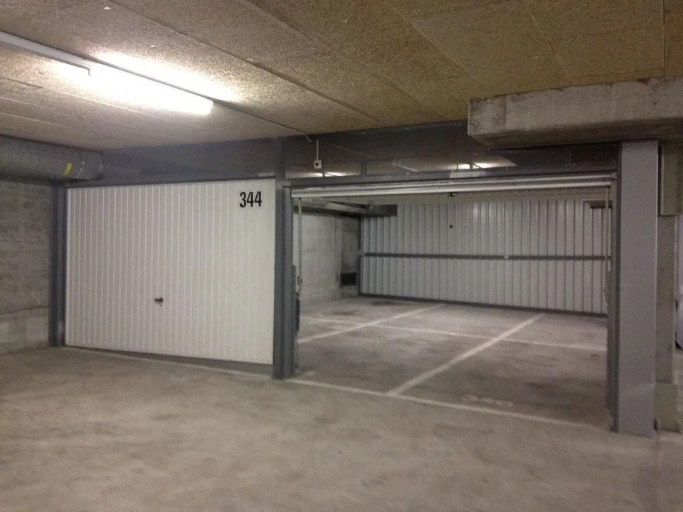 Abschliessbare Garage in einer Einstellhalle