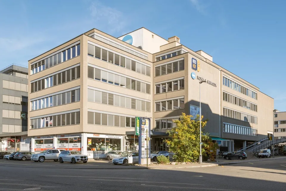 341 m² Lagerraum mit Tageslicht in Dietikon (Silbern) - vielseitig ...
