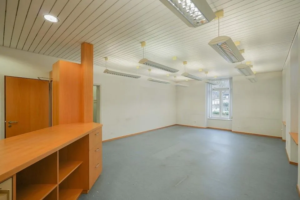 Repräsentative Büroräume an gut erreichbarer Lage – photo 9 sur 13