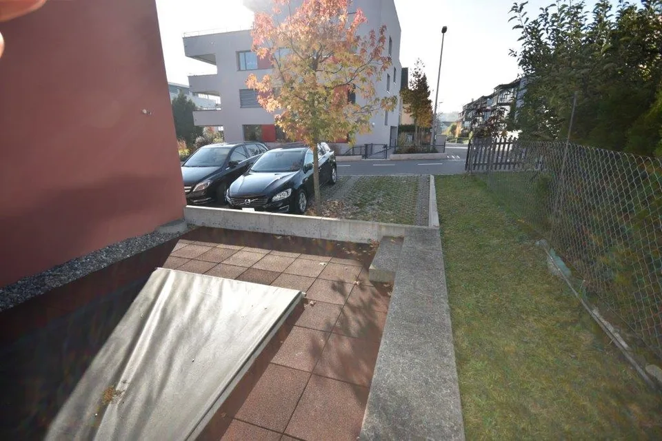 Aussenparkplatz