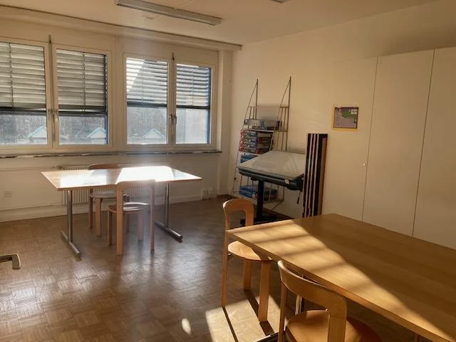 6-Zimmer-Büroräume an der Hegenheimerstrasse