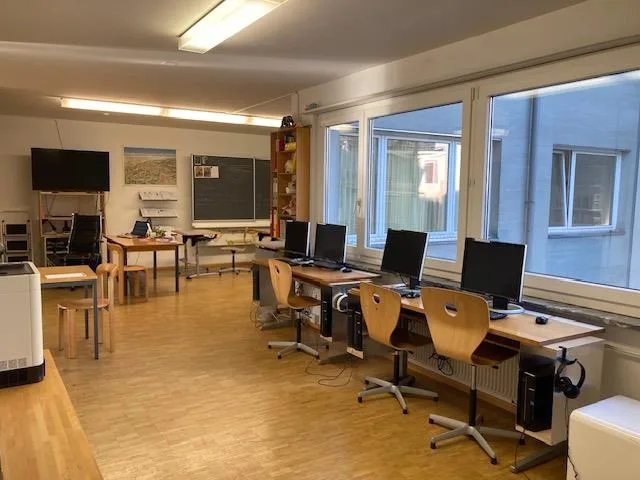 6-Zimmer-Büroräume an der Hegenheimerstrasse