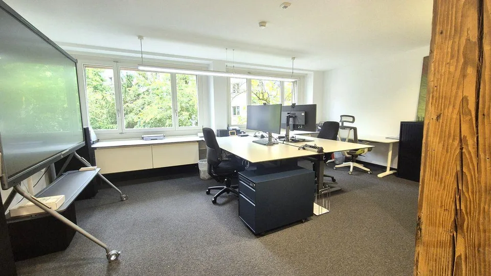 Möbliertes Teambüro mit eigenem Bad und erstklassigem Service im He...
