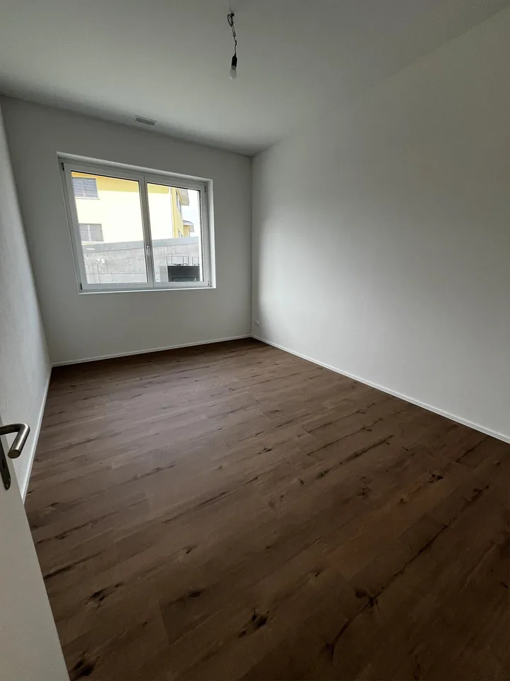 ERSTVERMIETUNG: 6.5 Zi Wohn und/oder Büroräumlichkeiten (EG West) – photo 6 of 9