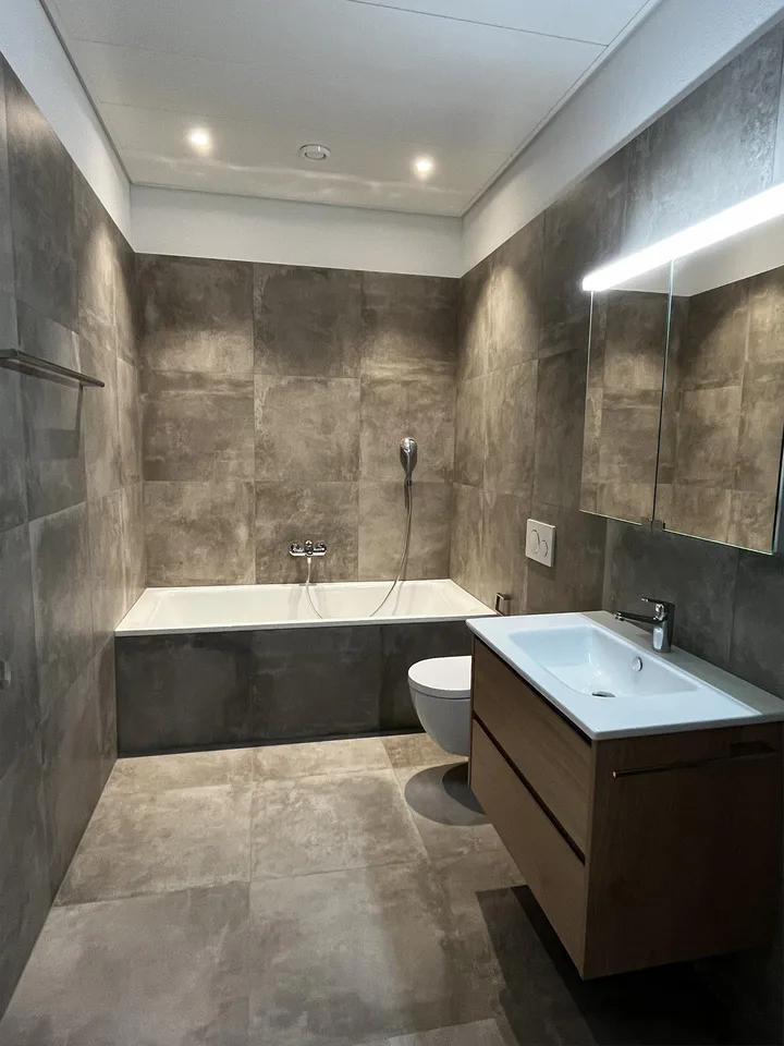 ERSTVERMIETUNG: 5.5 Zi Wohn und/oder Büroräumlichkeiten 140m2 (EG Ost) – photo 8 of 9