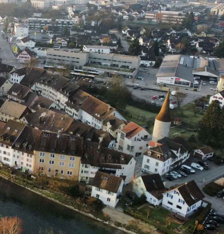 Ein Bijou direkt am Hexenturm in Mellingen; 2,5 Zi. Maisonette-Wohnung