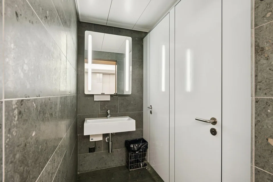 Ihre neue Bürofläche im begehrtesten Hochhaus Zürichs! – foto 10 di 13