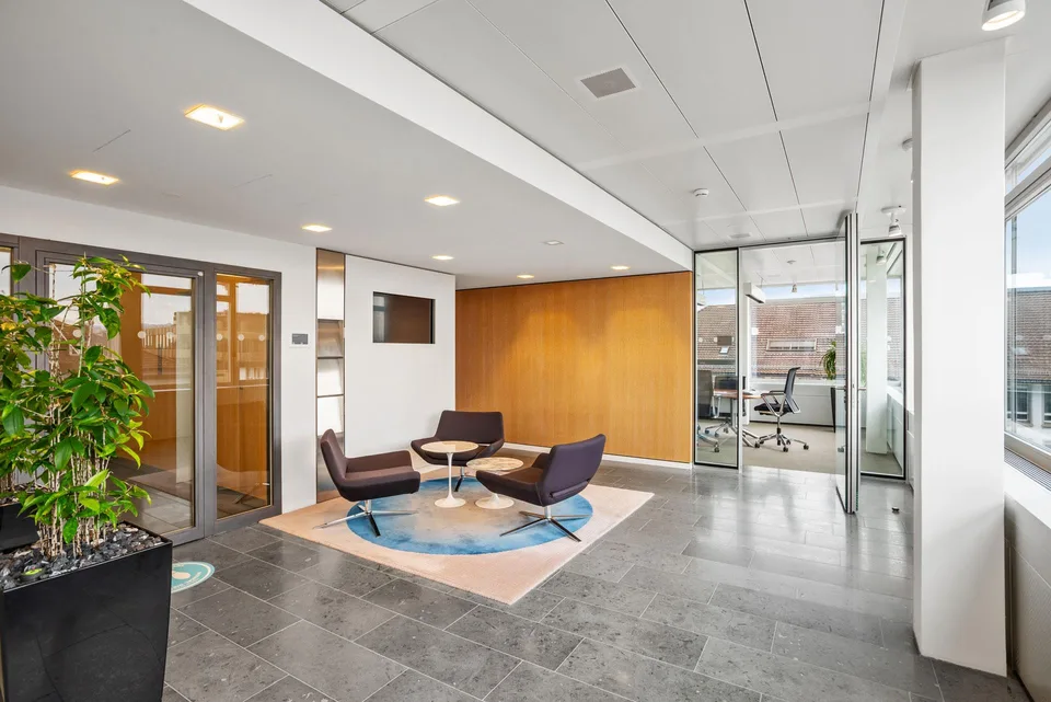 Ihre neue Bürofläche im begehrtesten Hochhaus Zürichs!