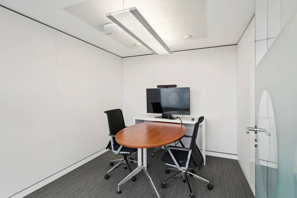 Ihre neue Bürofläche im begehrtesten Hochhaus Zürichs! – foto 8 di 13