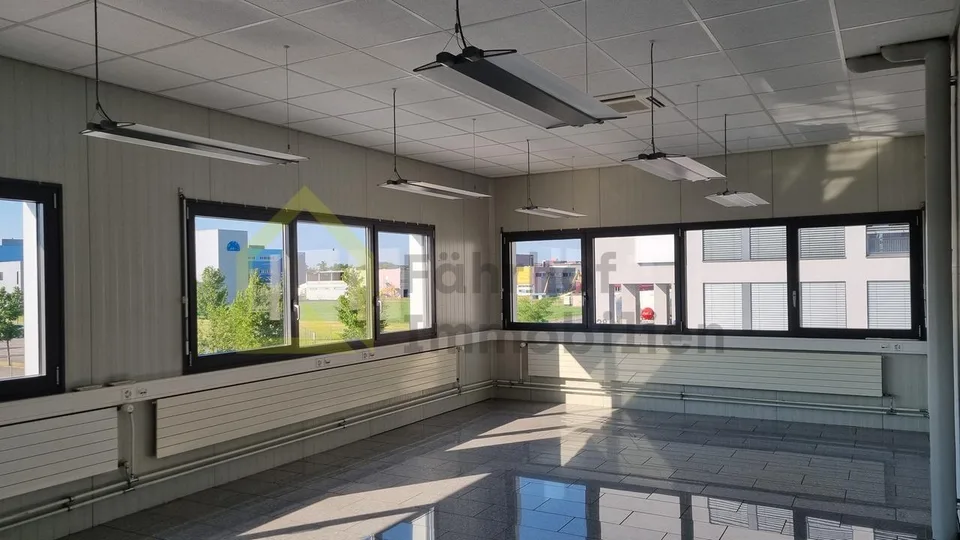 Büro- und Ausstellungsflächen an zentraler Lage zu vermieten