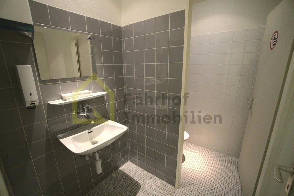 Attraktive Büro-, Praxis- und Lagerflächen in Pratteln – 2 Mt. Gratis – photo 13 sur 17
