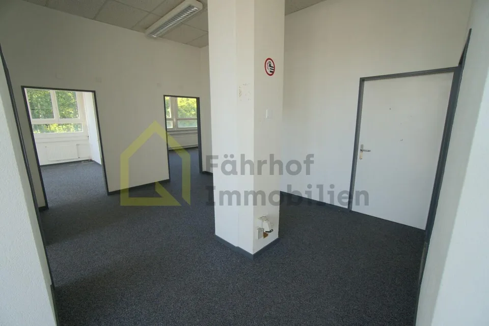 Attraktive Büro-, Praxis- und Lagerflächen in Pratteln – 2 Mt. Gratis – photo 11 sur 17