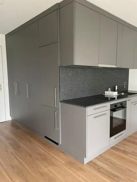 Grosszügige 1.5-Zimmer-Wohnung an bester Lage mit Sitzplatz