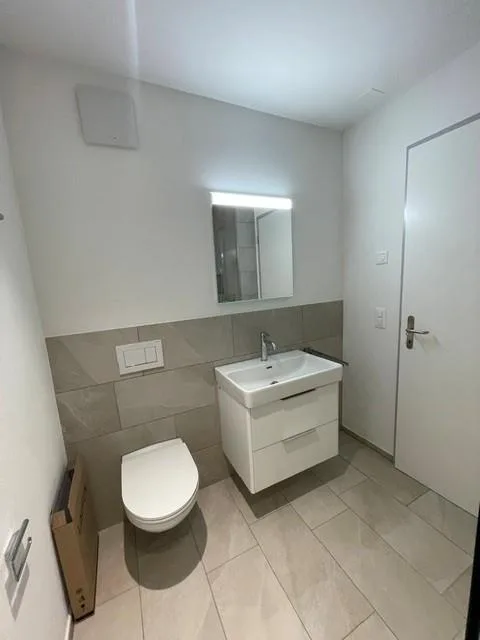 Grosszügige 1.5-Zimmer-Wohnung an bester Lage mit Sitzplatz – Foto 6 von 8