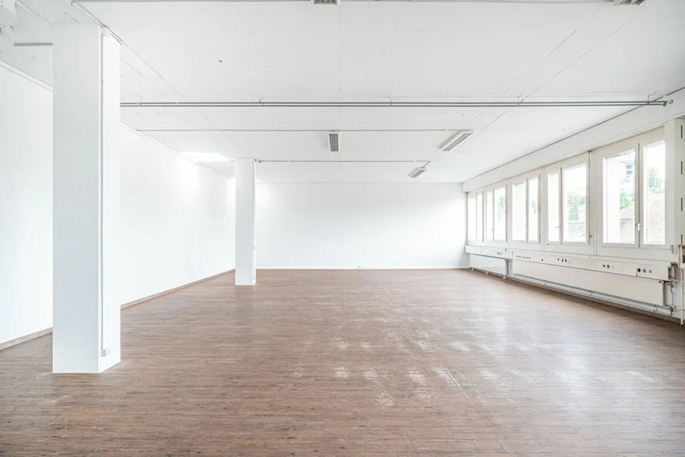 Helle Bürofläche mit Potential – Foto 6 von 7