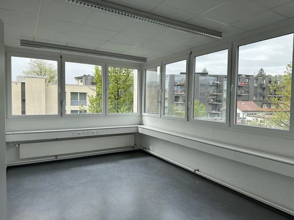 356 m2 moderne und zentrale Bürofläche mit Liftzugang