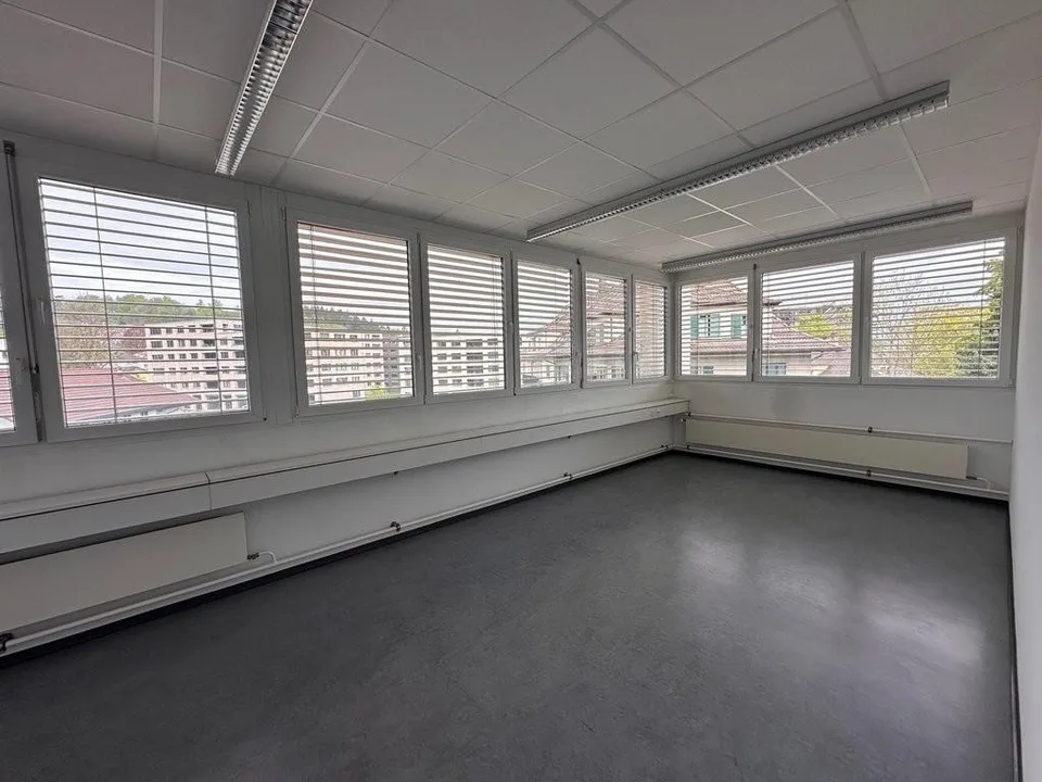 356 m2 moderne und zentrale Bürofläche mit Liftzugang – Foto 6 von 12