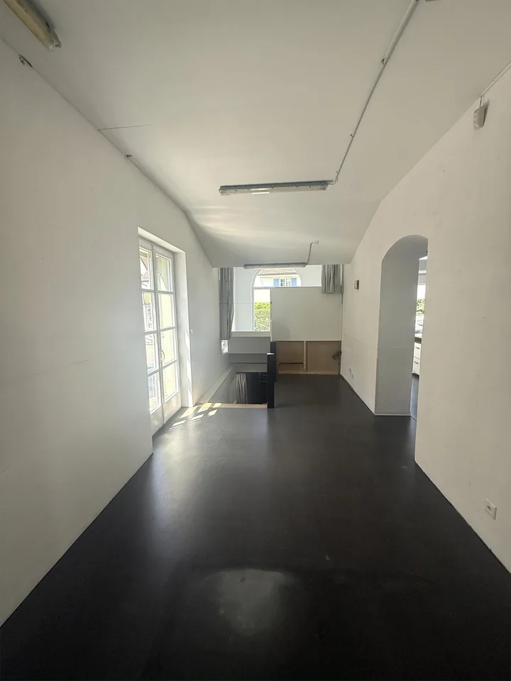 repräsentative Laden/Gewerbe-Räumlichkeit an werbewirksamer Lage