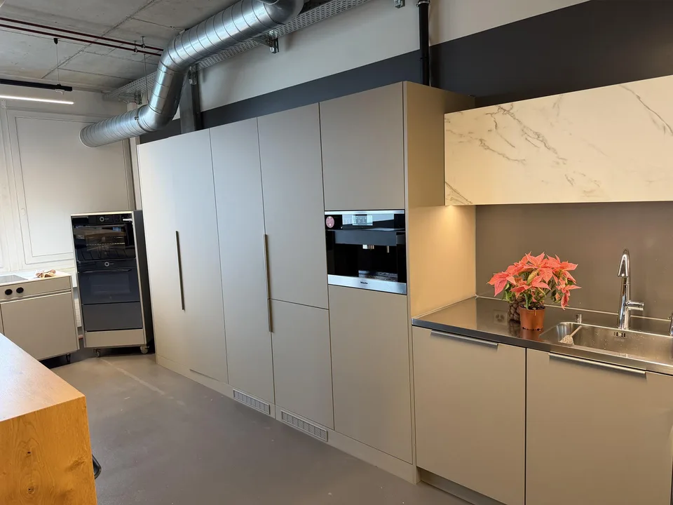 Bürofläche mit flexiblen Ausbaumöglichkeiten - Arbeiten im Zentrum ...