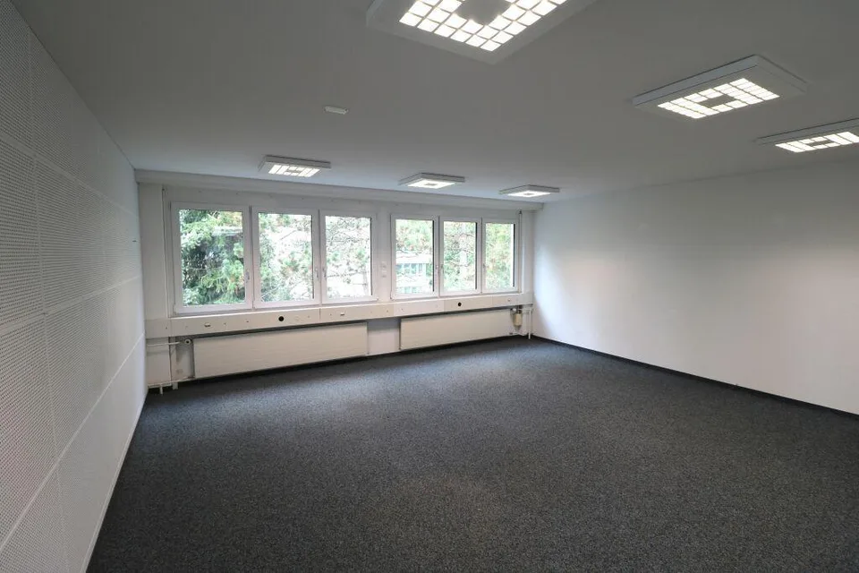 Moderne Büroräumlichkeit zu vermieten – Foto 11 von 12