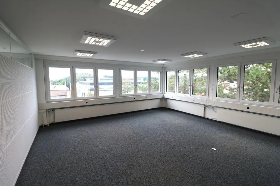 Moderne Büroräumlichkeit zu vermieten – Foto 9 von 12