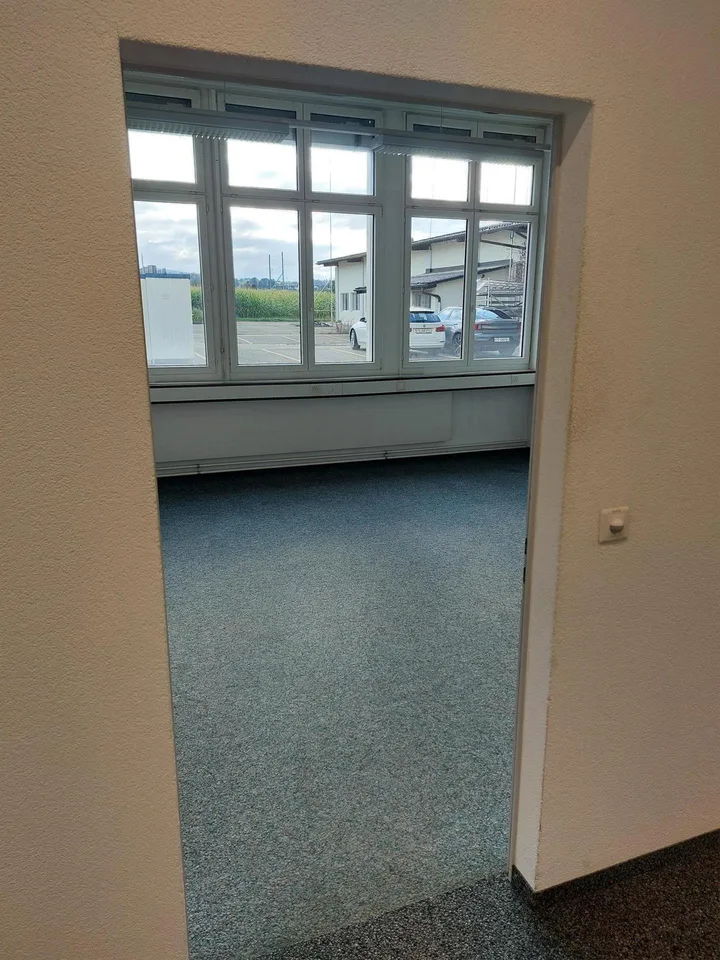 Büro-/Lagerfläche