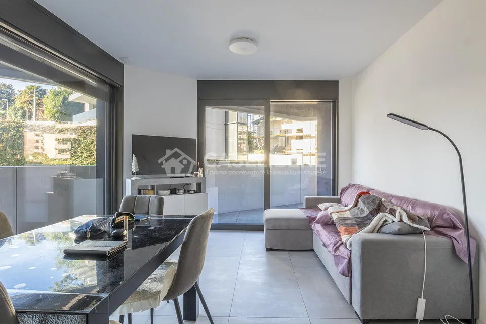 ELEGANTE 2.5 LOCALI ARREDATO A BREGANZONA