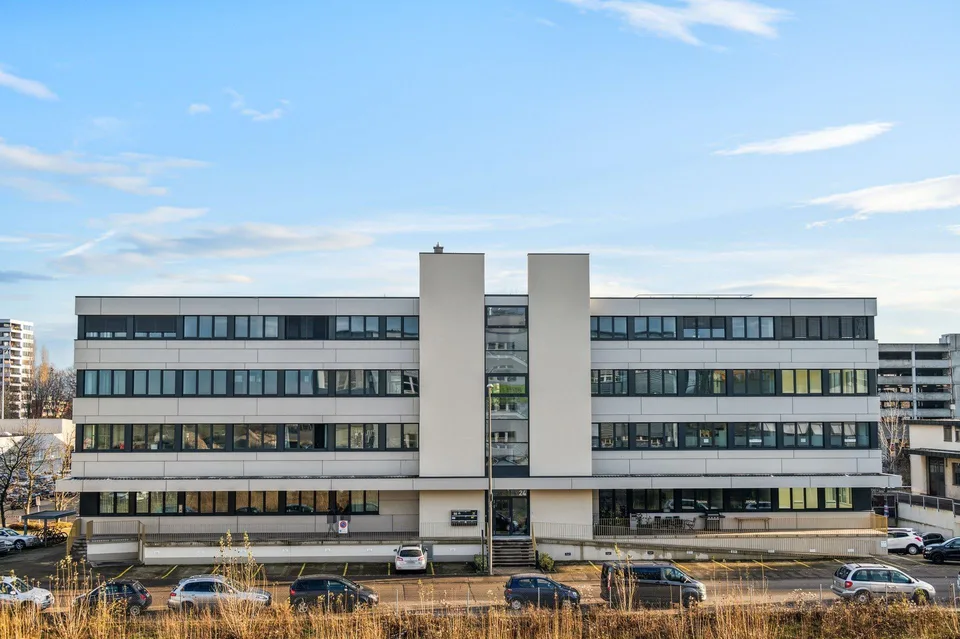 Flexible Büroflächen mit Atrium in Allschwil – ideal für innovative Un – Foto 7 von 7