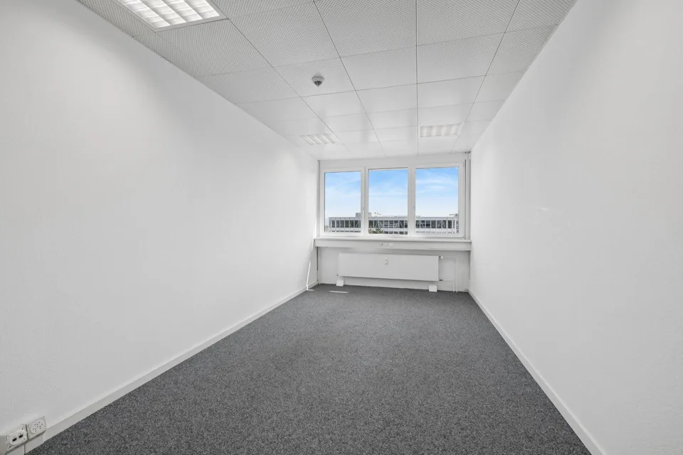 Flexible Büroflächen mit Atrium in Allschwil – ideal für innovative Un – Foto 6 von 7