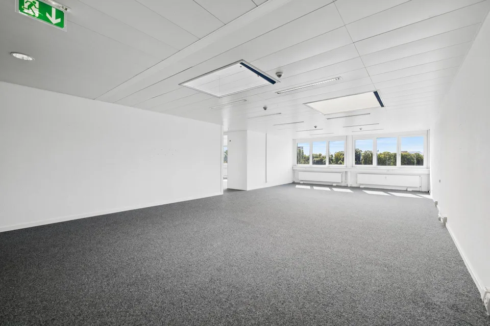 Flexible Büroflächen mit Atrium in Allschwil – ideal für innovative Un