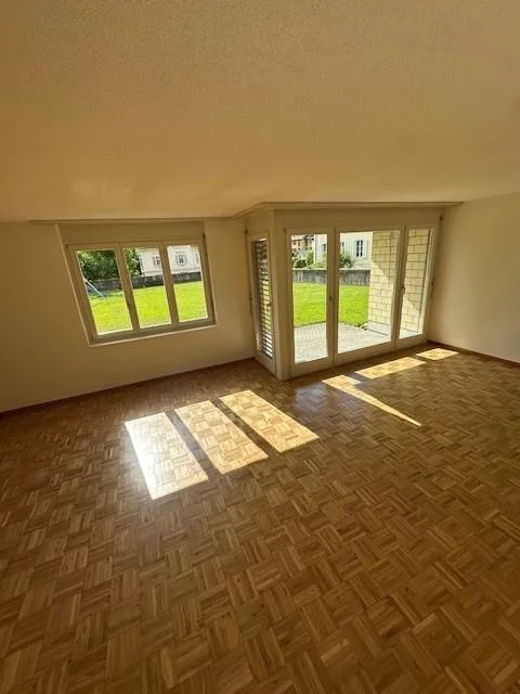 4 1/2 Zimmer-Wohnung EG Süd