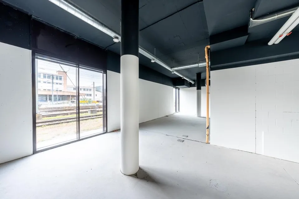 103m2 bis 230m2 Gewerbe-/Bürofläche direkt am Bahnhof zu vermieten – foto 8 di 10