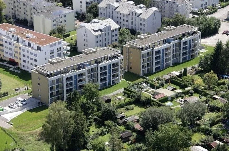 Hier finden Sie freie Einstellplätze, auch für Ihr Elektrofahrzeug!