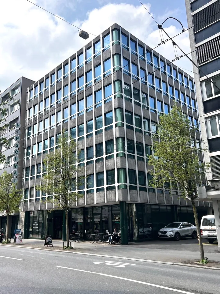 Zentrale Bürofläche mit 214 m² – sofort verfügbar in Luzern
