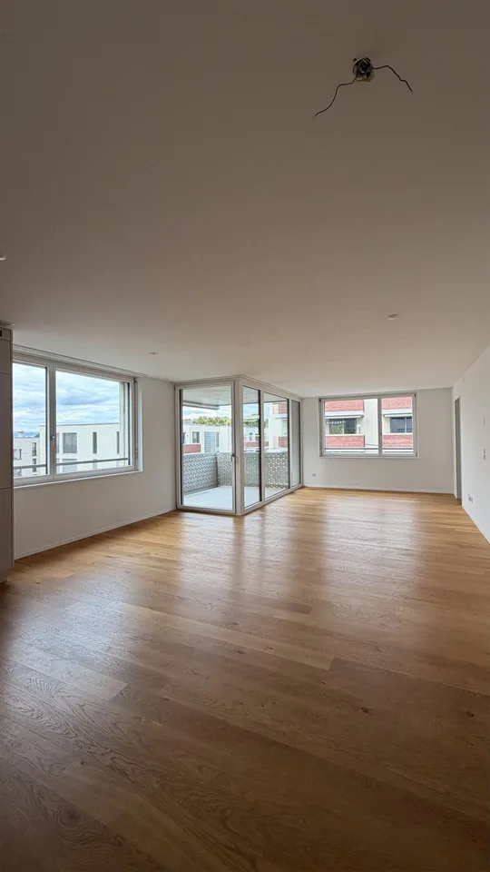 Grosse, schöne 3.5 Zimmer Wohnung