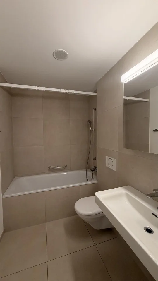 Grosse, schöne 3.5 Zimmer Wohnung