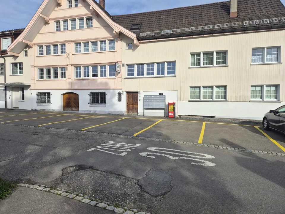 mehrere Abstellplätze zu Vermieten