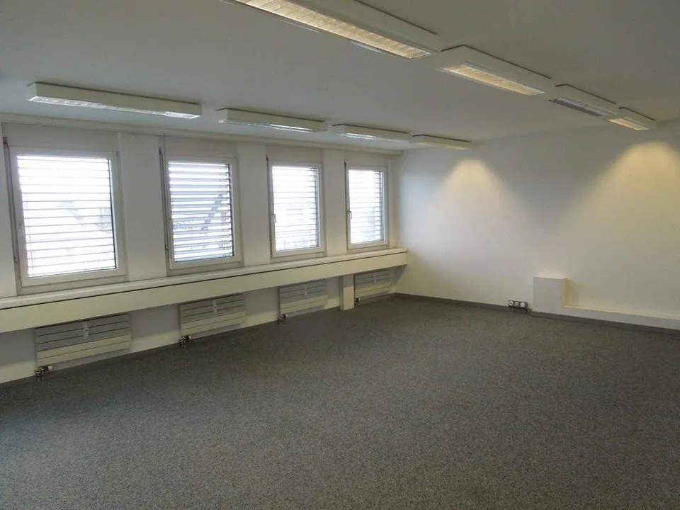 Ihr Erfolgreicher Start beginnt hier - 3 Nettomietzinsen geschenkt!