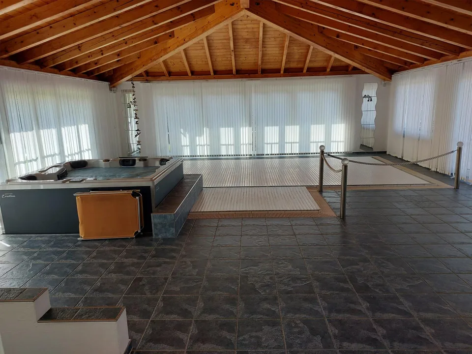 Aussergewöhnliche 3.5-Zimmerwohnung mit Wellness-Oase