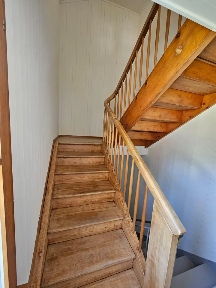 Charmantes 5.5-Zimmer-Einfamilienhaus mit Umschwung – Foto 10 von 13