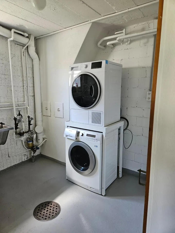 Charmantes 5.5-Zimmer-Einfamilienhaus mit Umschwung – Foto 11 von 13