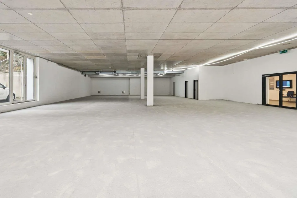 Attraktive Bürofläche an belebtem Standort – photo 6 sur 17
