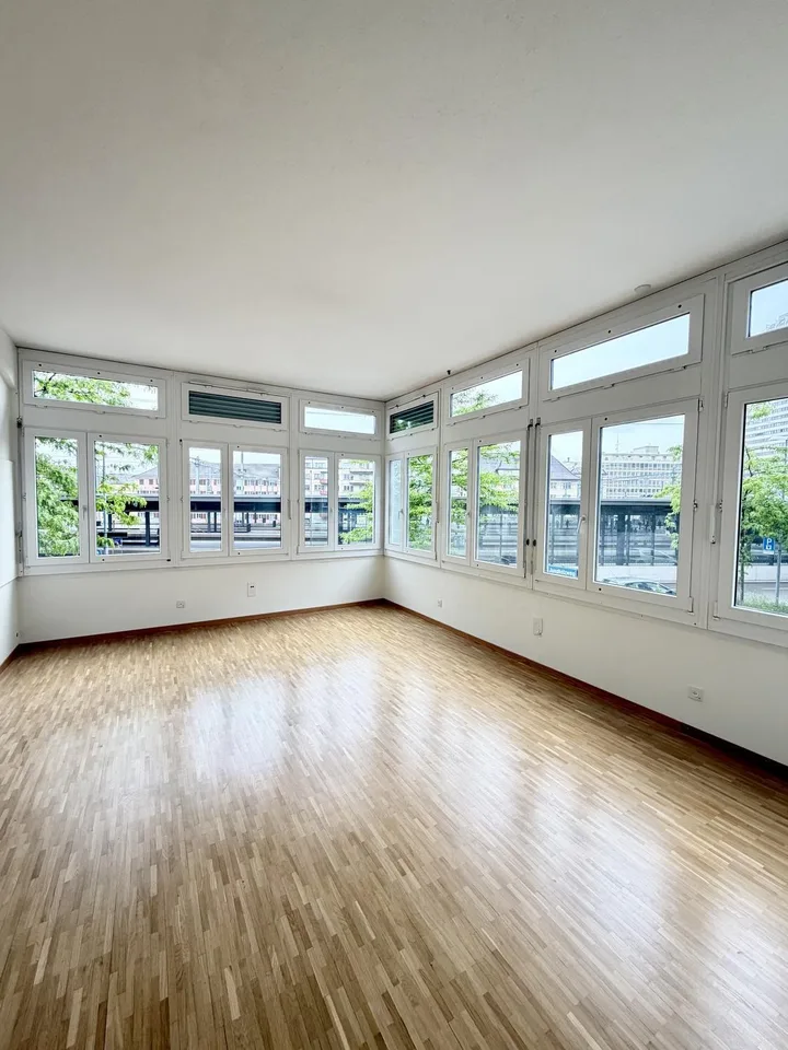 Ihr neues Office direkt beim Bahnhof Oerlikon