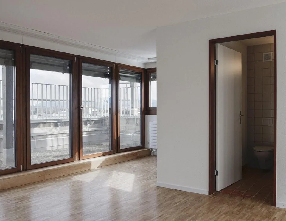 MIETEN OHNE KAUTION - Neu sanierte und zentral gelegene Attika-Wohnung