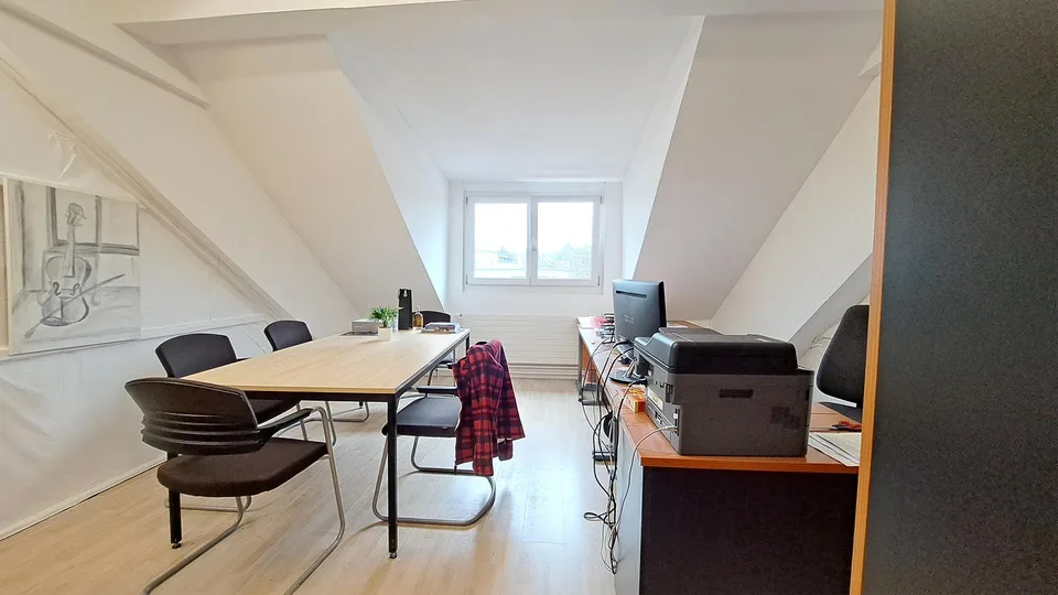Helles und schönes Künstleratelier oder Startup Büro