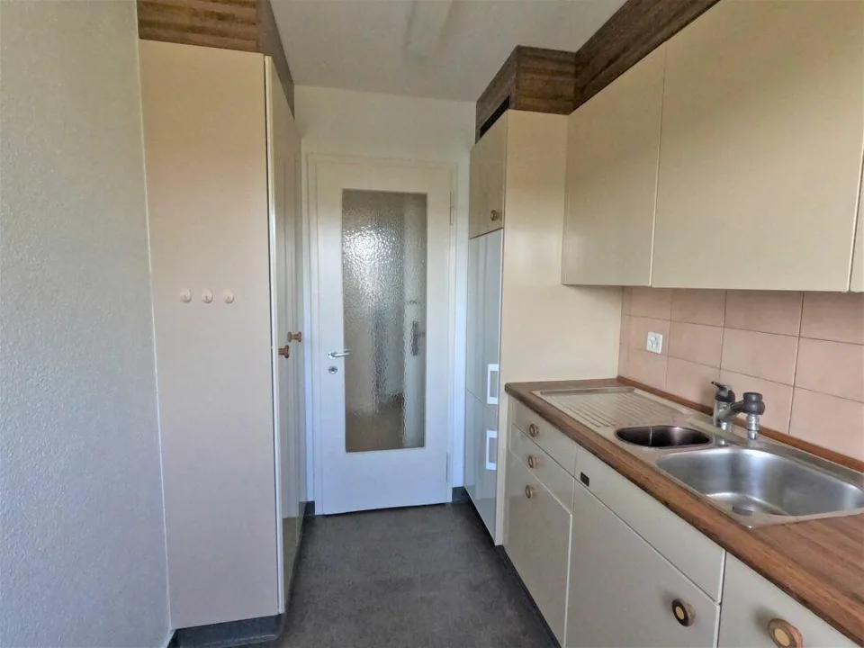 Geräumige und helle 4 Zimmer Wohnung in Zentrumsnähe